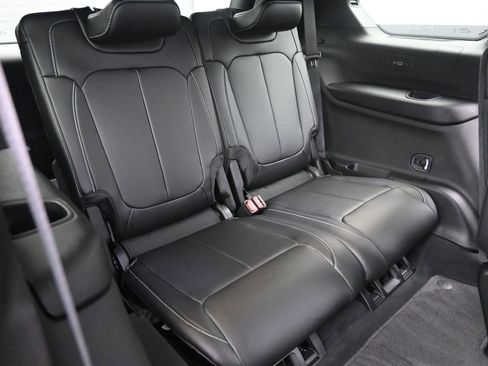 New 2025 Jeep Grand Cherokee L Limited image 16