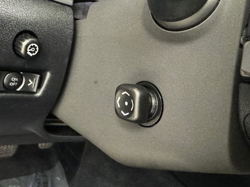 Used 2012 Lexus IS 350C image 33