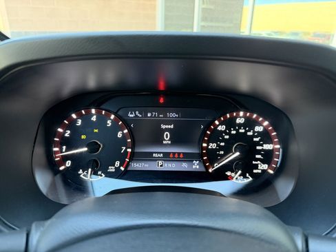 Used 2025 Nissan Frontier PRO-4X AWD/4WD image 17