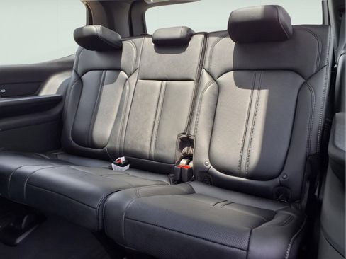 New 2026 Jeep Grand Wagoneer Limited AWD/4WD image 12
