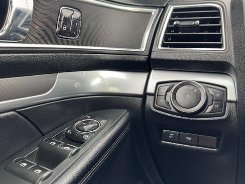 Used 2018 Ford Explorer Sport w/ Equipment Group 401A image 13