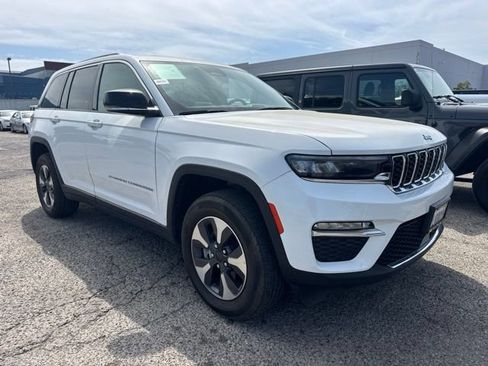 Used 2024 Jeep Grand Cherokee Limited 4xe AWD/4WD image 3
