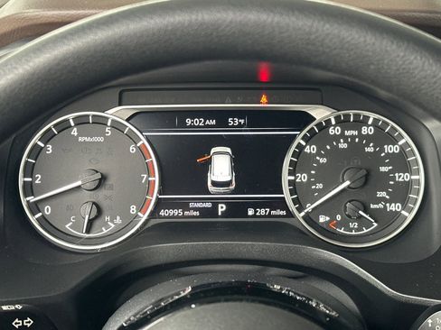 Used 2022 Nissan Rogue SV image 26