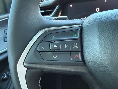 New 2025 Jeep Grand Cherokee Limited w/ Black Appearance Package image 16