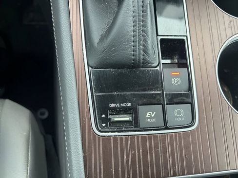 Used 2022 Toyota Sienna LE w/ LE Plus Package image 27