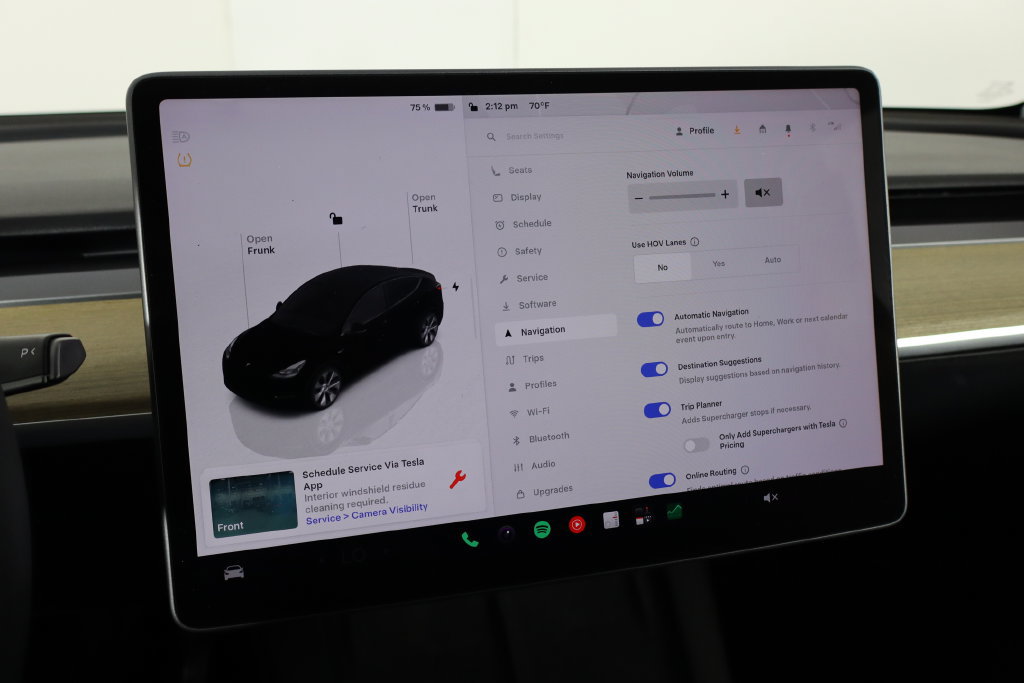 Used 2023 Tesla Model Y 2WD image 40