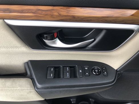 Used 2018 Honda CR-V EX image 17