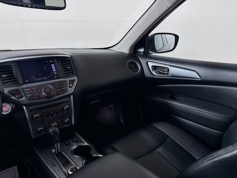 Used 2018 Nissan Pathfinder SL w/ Midnight Edition Package image 25