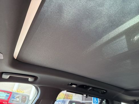 Used 2025 Volvo XC90 B6 Ultra image 34