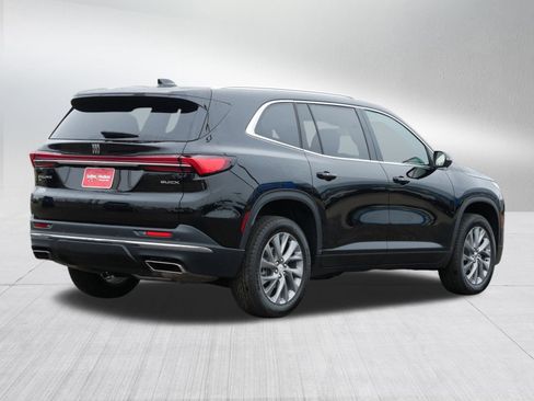 Used 2025 Buick Enclave Preferred image 7
