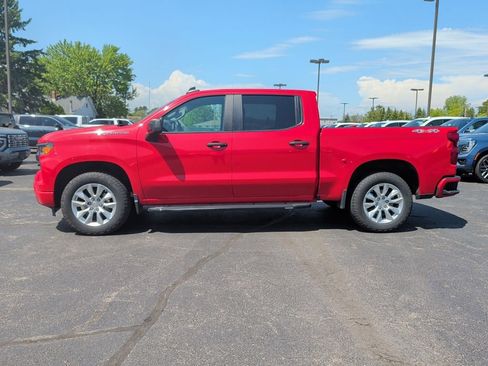 Used 2023 Chevrolet Silverado 1500 Custom AWD/4WD image 1
