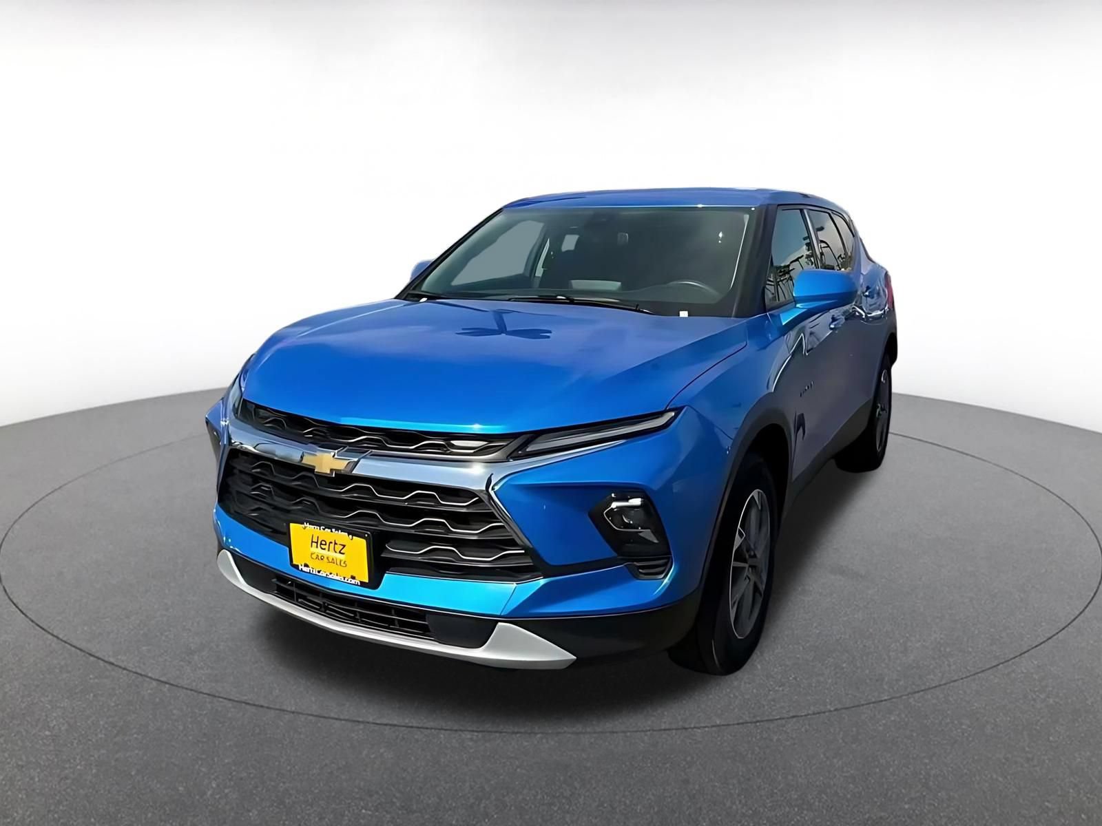 Used 2025 Chevrolet Blazer LT FWD image 6