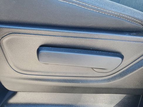 Used 2019 RAM 1500 Tradesman w/ SXT Appearance Group image 7