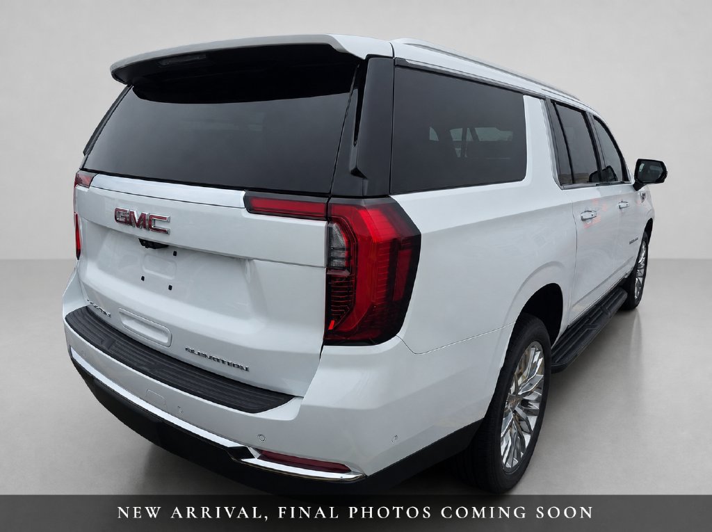 Used 2026 GMC Yukon XL Elevation w/ Elevation Premium Package AWD/4WD image 5