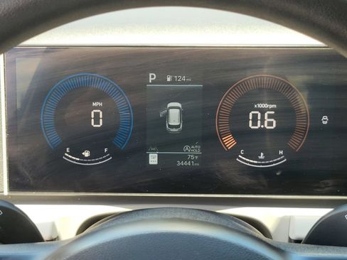Used 2025 Hyundai Tucson SEL FWD image 16