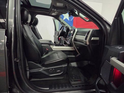 Used 2017 Ford F250 Lariat w/ Lariat Ultimate Package image 74