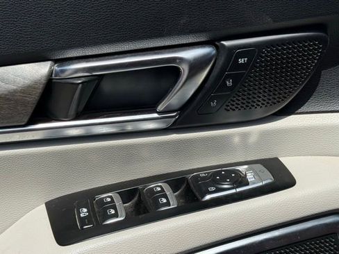 Used 2021 Kia Telluride SX w/ SX Prestige Package image 23