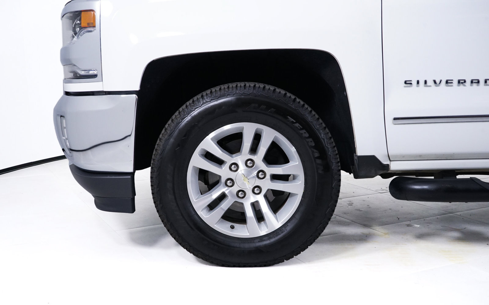 Used 2018 Chevrolet Silverado 1500 LTZ AWD/4WD image 11