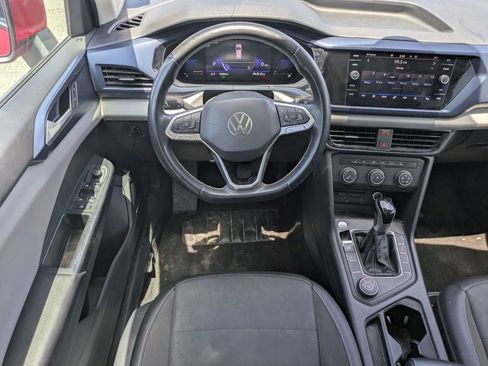 Used 2022 Volkswagen Taos SE AWD/4WD image 17