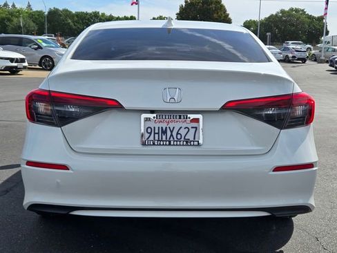 Used 2023 Honda Civic EX image 5