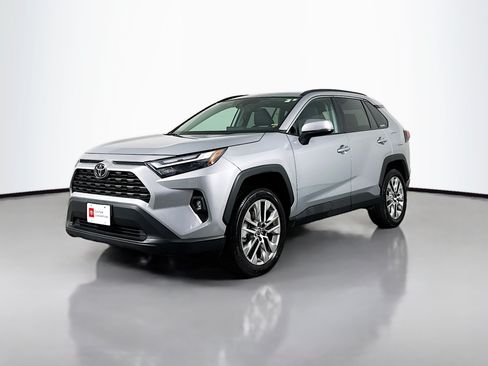 Certified 2025 Toyota RAV4 XLE Premium AWD/4WD image 3