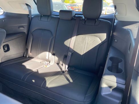 Used 2025 MAZDA CX-90 3.3 Turbo w/ Preferred Package image 17