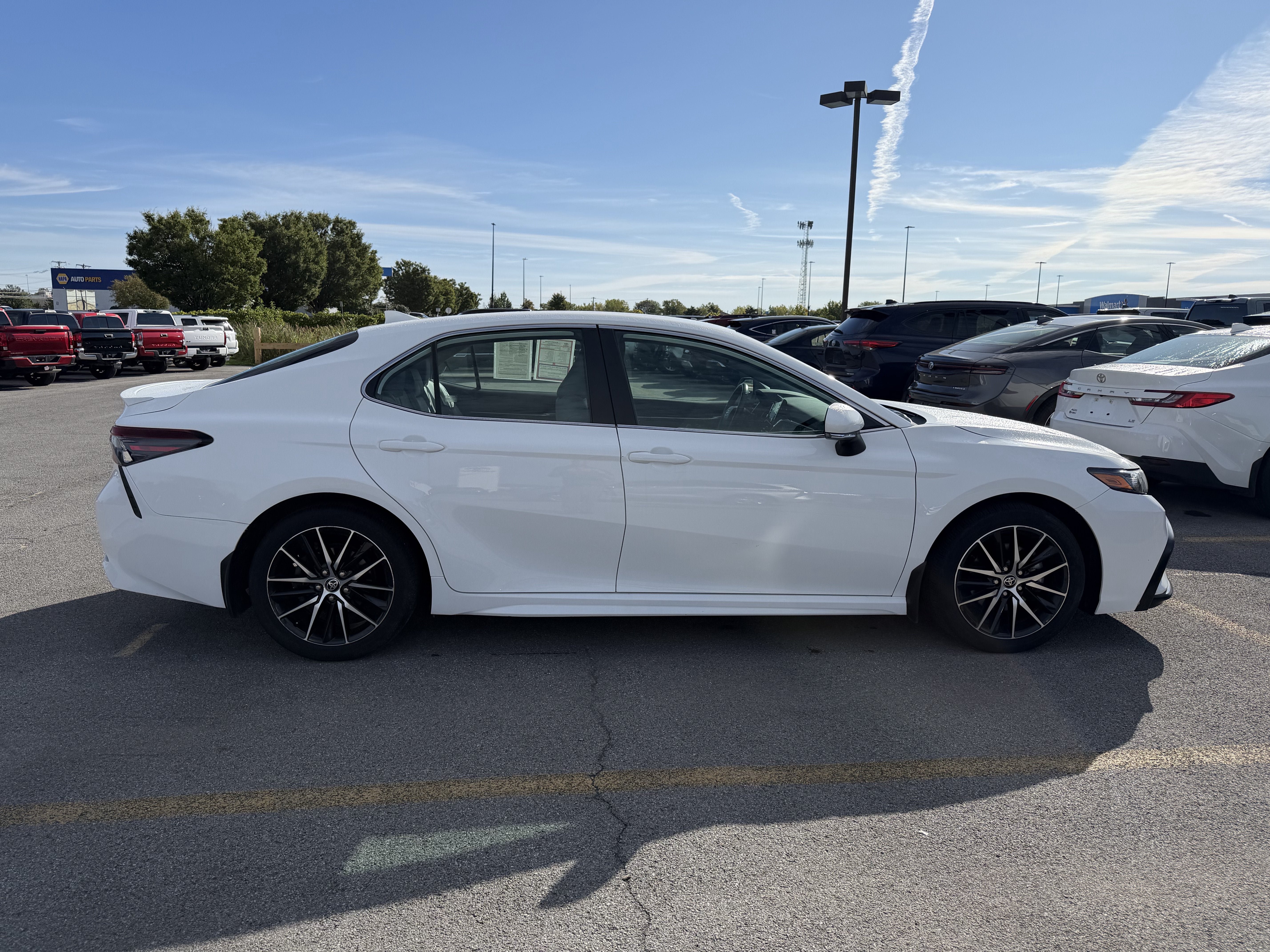 Used 2024 Toyota Camry SE AWD/4WD image 6