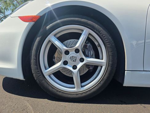 Used 2016 Porsche Boxster w/ Infotainment Package RWD image 38