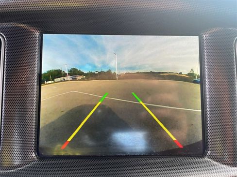 Used 2018 Dodge Charger GT image 4