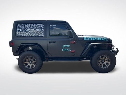 Used 2022 Jeep Wrangler Sport AWD/4WD image 4