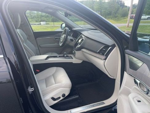 Used 2023 Volvo XC90 B6 Plus w/ Protection Package AWD/4WD image 13