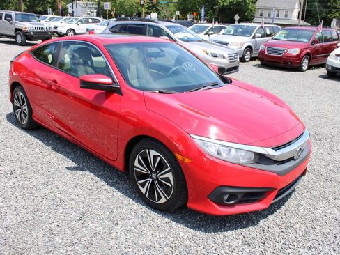 Used 2017 Honda Civic EX-T image 4