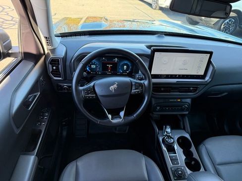 Used 2025 Ford Bronco Sport Badlands image 6