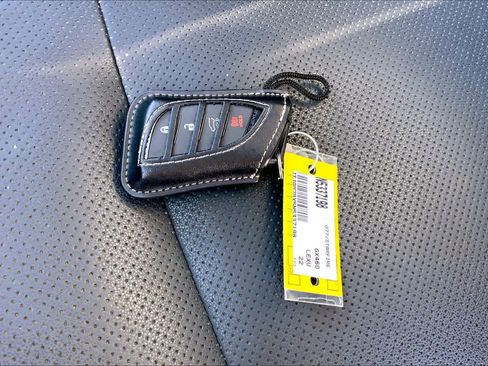 Used 2022 Lexus GX 460 Premium w/ Premium Package image 15