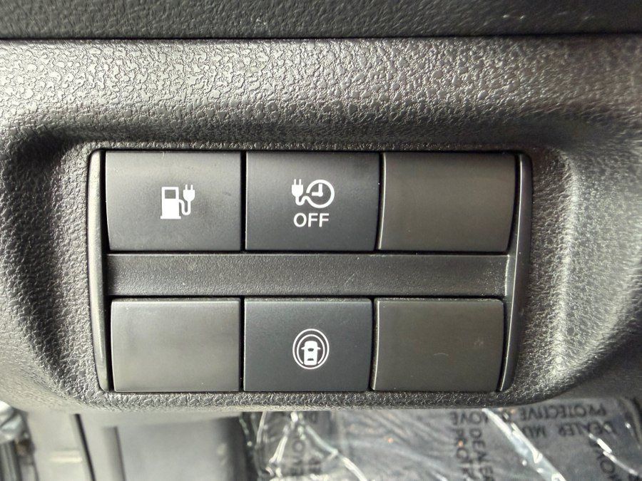 Used 2025 Nissan Leaf S FWD image 15