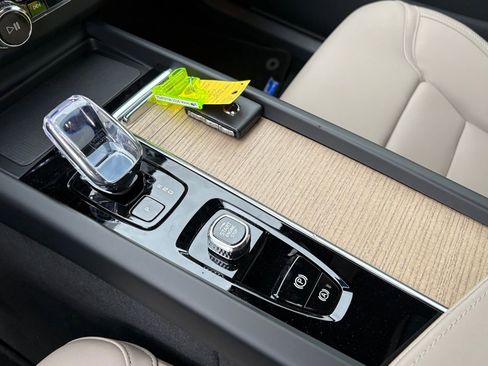 New 2026 Volvo XC60 B5 Plus w/ Protection Package Premier image 15