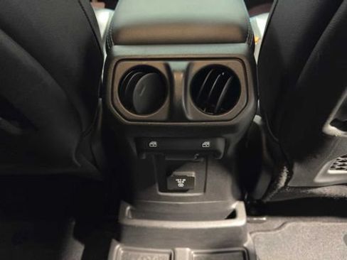 Used 2021 Jeep Wrangler Unlimited Rubicon 4xe w/ Steel Bumper Group AWD/4WD image 18