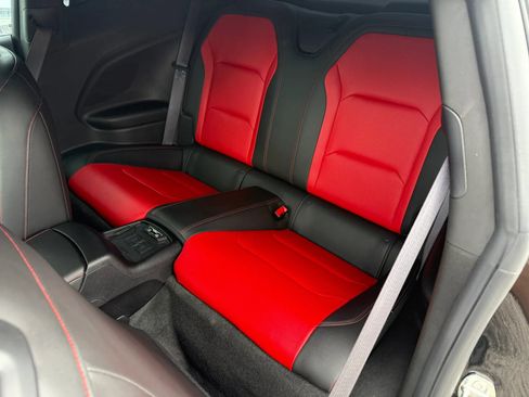 Used 2016 Chevrolet Camaro SS RWD image 11