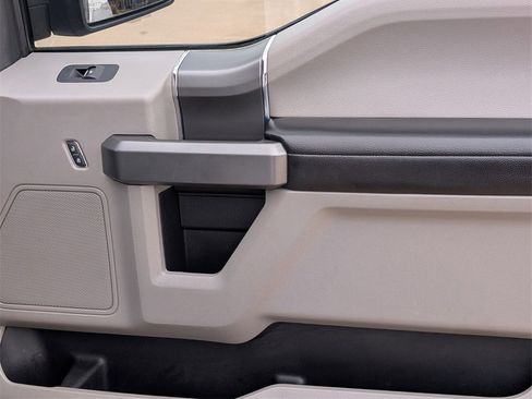 Used 2018 Ford F150 XLT w/ Equipment Group 302A Luxury image 40