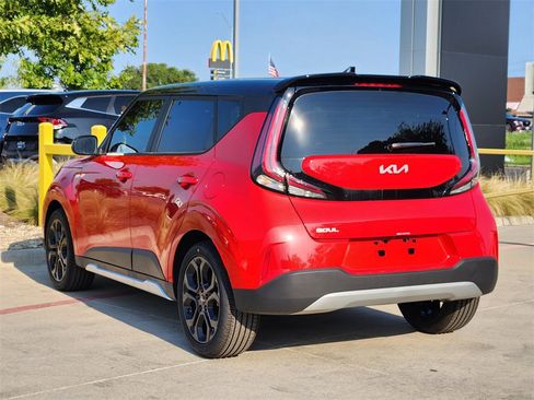 New 2025 Kia Soul EX image 3