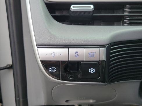 Certified 2023 Hyundai Ioniq 5 SEL w/ Cargo Package image 15