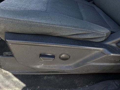 Used 2024 Ford F250 XLT image 11