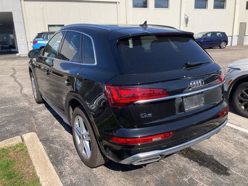 Used 2023 Audi Q5 e Premium w/ Convenience Package AWD/4WD image 4