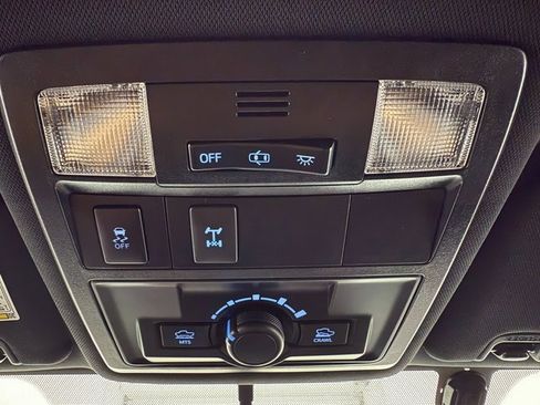 Used 2017 Toyota Tacoma TRD Off-Road w/ Tow Package (A/T) image 24