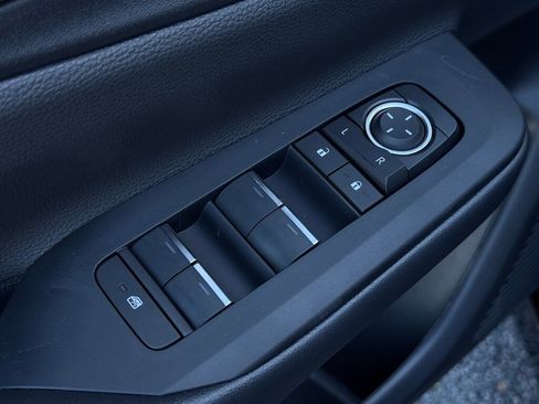 New 2026 Toyota Prius XSE image 9