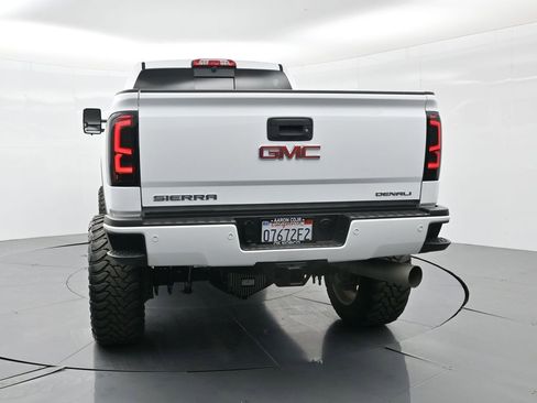 Used 2017 GMC Sierra 2500 Denali w/ Duramax Plus Package image 8