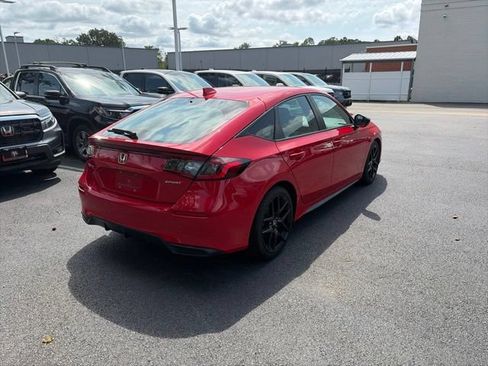 Used 2023 Honda Civic Sport image 5