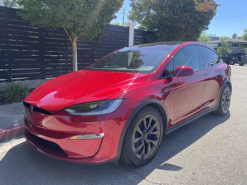 Used 2024 Tesla Model X AWD/4WD image 9
