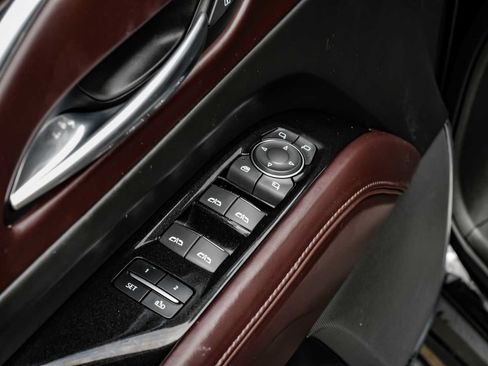 Used 2021 Cadillac Escalade Sport Platinum w/ Heavy-Duty Trailer Package AWD/4WD image 41