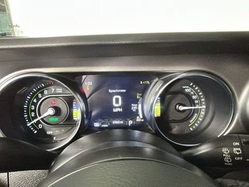 Used 2023 Jeep Wrangler Unlimited w/ Cold Weather Group AWD/4WD image 16